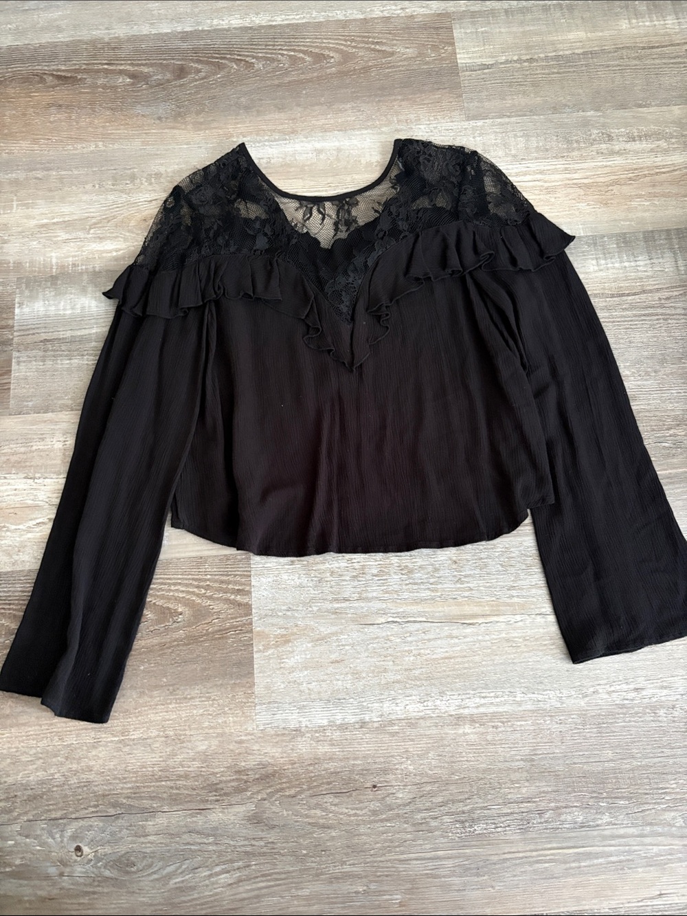American Eagle top